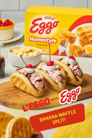 banana split waffle tacos