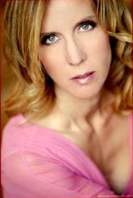 Head shot of soprano Cynthia Leigh.