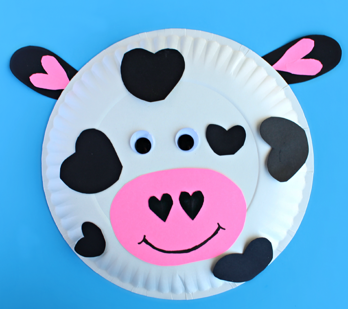 Paper plate cow